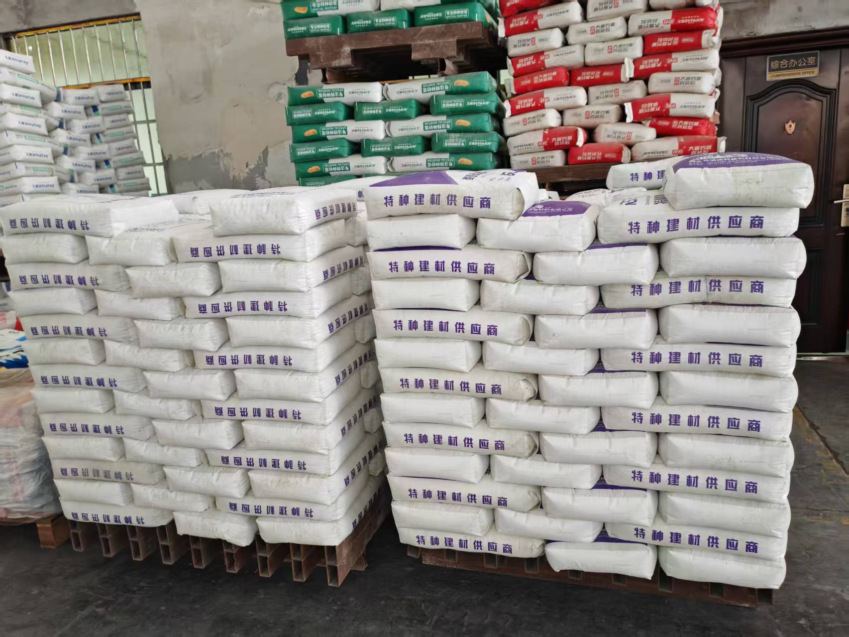 黄竹镇拱顶带模注浆料